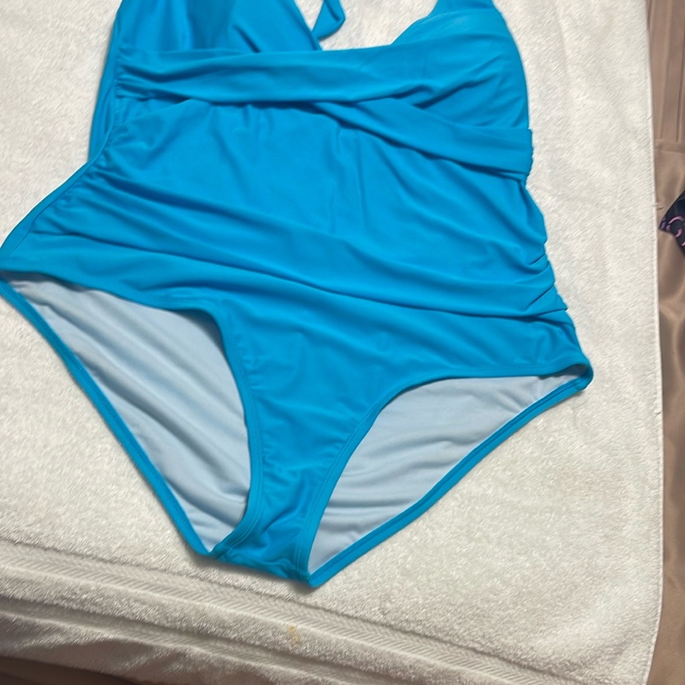 Cupshe Blue One Piece Swimsuit with Scoop Neckline